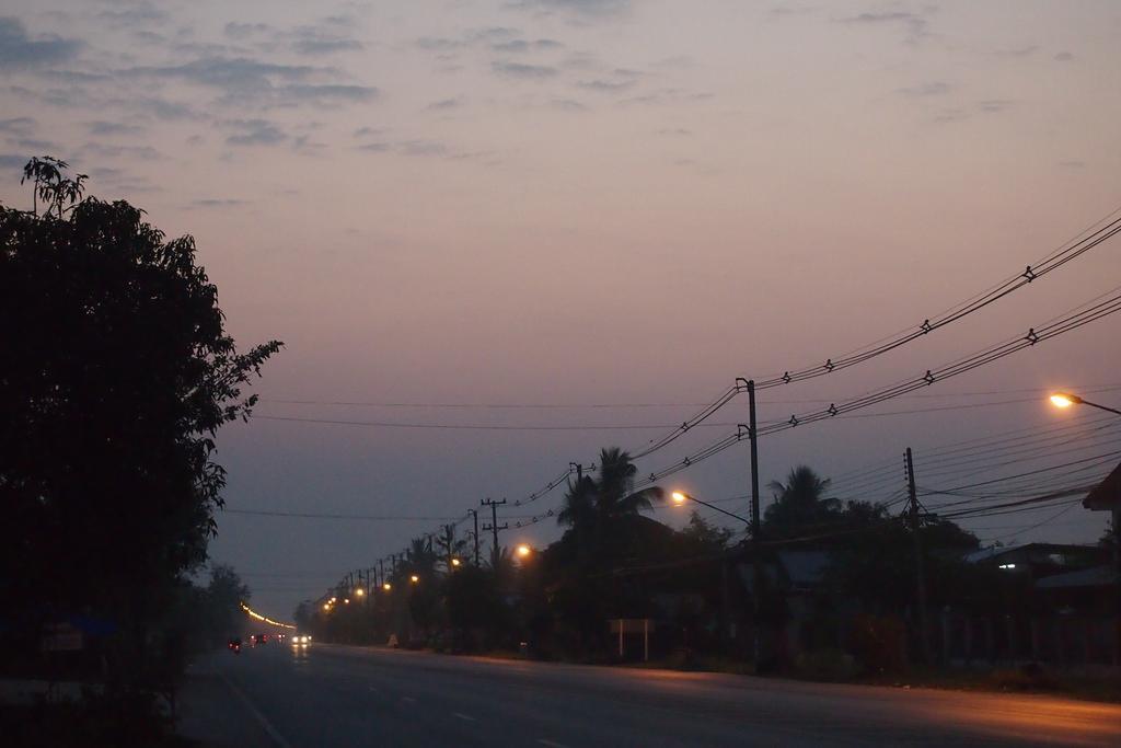 เรือนนริศรา รีสอร์ท สุโขทัย ภายนอก รูปภาพ